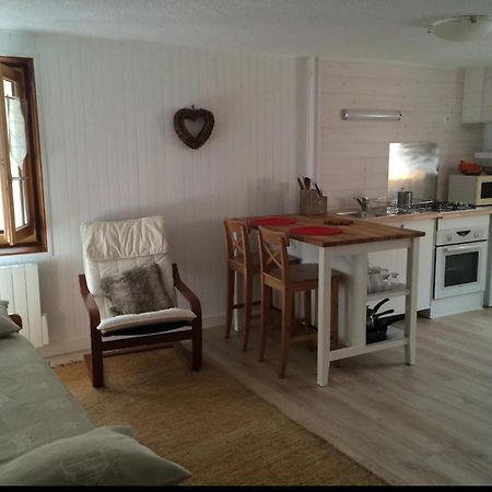 Studio Centre Village Сейак Экстерьер фото